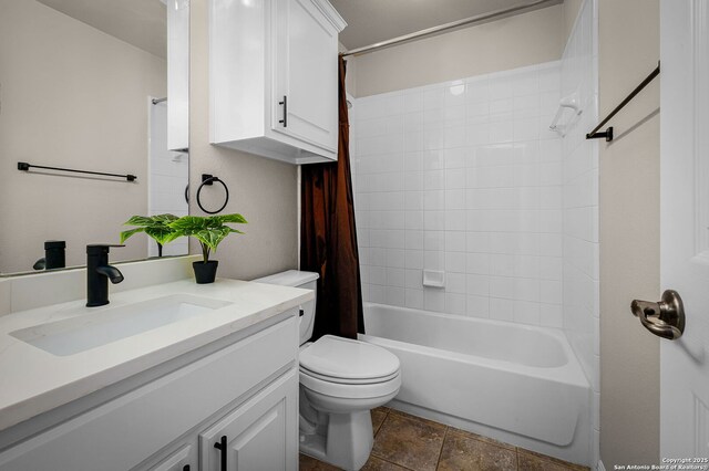 162 Teal Rdg, Canyon Lake, TX 78133 - bathroom featuring toilet, shower / bath combination with curtain, and vanity