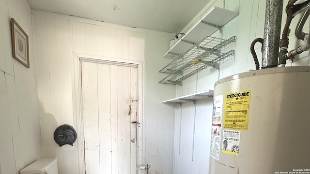 4535 Lark, San Antonio, TX 78228 - utility room with gas water heater