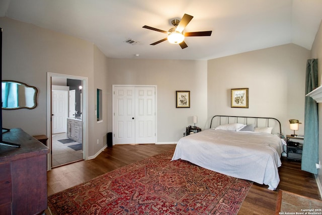 19423 Camino Rdg, San Antonio, TX 78258 - bedroom with wood finished floors, a ceiling fan, vaulted ceiling, a closet, and ensuite bath