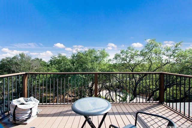 19423 Camino Rdg, San Antonio, TX 78258 - view of wooden deck