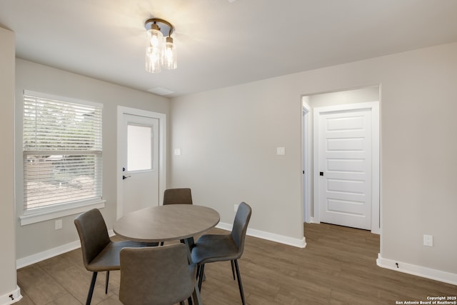 122 Hi Vw, Lakehills, TX 78063 - dining room featuring wood finished floors and baseboards