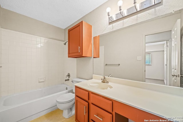 15338 Winter Mist Dr, San Antonio, TX 78247 - full bath featuring toilet, a textured ceiling, vanity, and washtub / shower combination