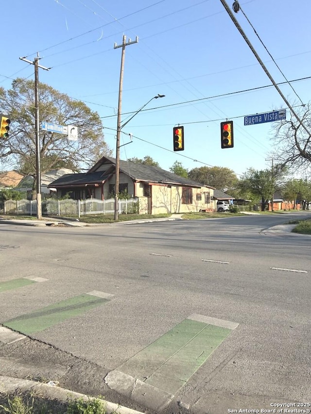 2922 Buena Vis, San Antonio, TX 78207
