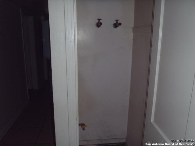 335 Hot Wls, San Antonio, TX 78223 - view of details