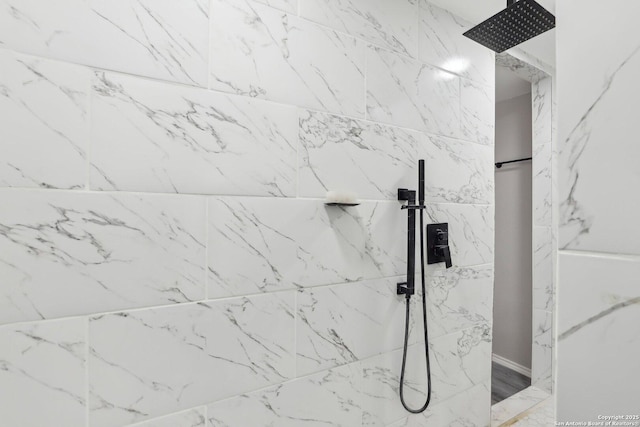 1360 Essex, San Antonio, TX 78210 - full bathroom with tiled shower