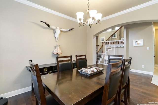 500 Pecan Farms, New Braunfels, TX 78130 - dining space with arched walkways, an inviting chandelier, ornamental molding, and stairway