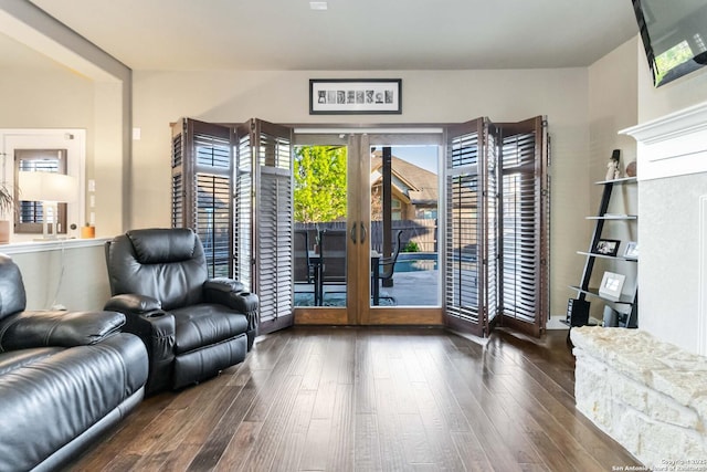 500 Pecan Farms, New Braunfels, TX 78130 - interior space featuring french doors and hardwood / wood-style flooring