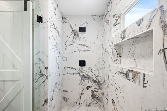 1019 S Hackberry, San Antonio, TX 78210 - full bath with a marble finish shower