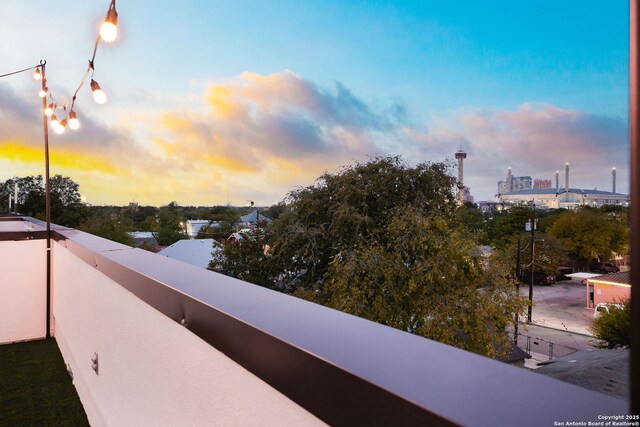 1019 S Hackberry, San Antonio, TX 78210 - view of balcony