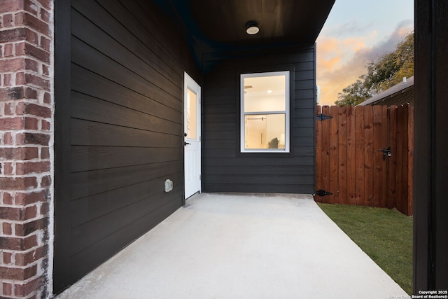 1019 S Hackberry, San Antonio, TX 78210 - exterior entry at dusk featuring fence