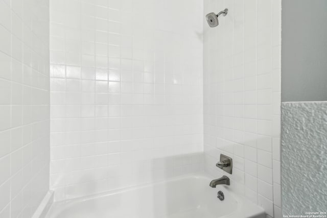 2415 Spicewood, San Antonio, TX 78213 - full bathroom featuring shower / washtub combination