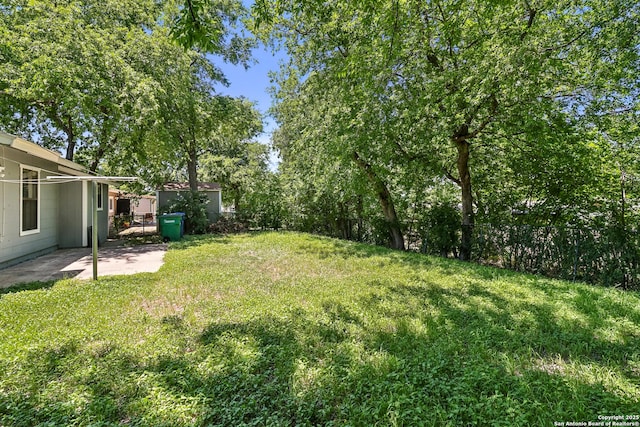 2415 Spicewood, San Antonio, TX 78213 - view of yard with a patio area
