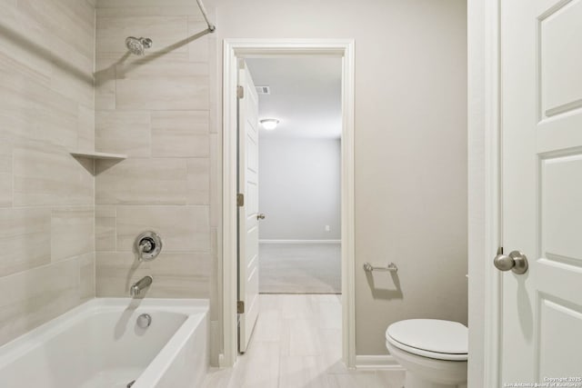 11530 Cottage Pt, San Antonio, TX 78254 - bathroom featuring toilet and bathing tub / shower combination