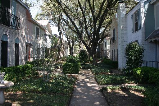 2811 Woodbury Dr Unit 304, San Antonio, TX 78217 - view of home's community