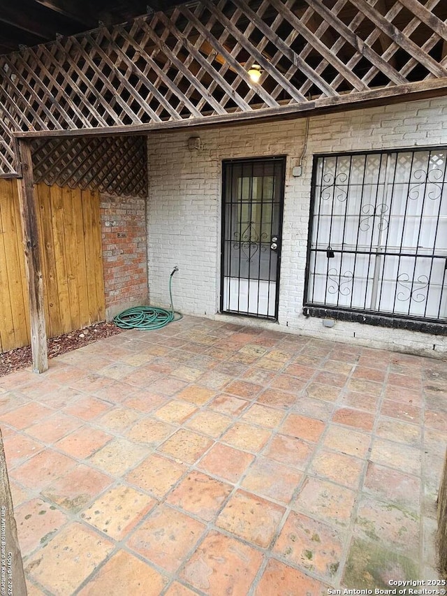 2811 Woodbury Dr Unit 304, San Antonio, TX 78217 - view of patio / terrace with fence