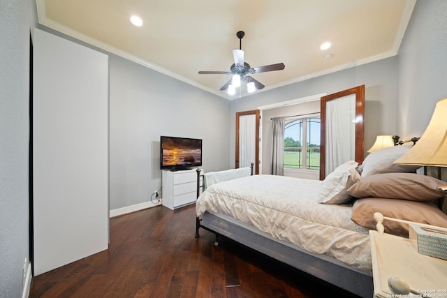 bedroom with ceiling fan, ornamental molding, recessed lighting, hardwood / wood-style floors, and baseboards