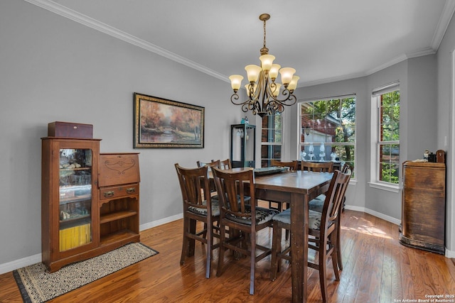 8114 Pimlico Ln, Boerne, TX 78015 - dining area featuring baseboards, an inviting chandelier, and wood finished floors