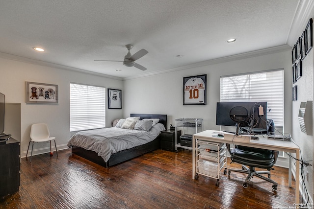 527 Thelma Dr, Olmos Park, TX 78212 - bedroom with baseboards, ornamental molding, a ceiling fan, hardwood / wood-style flooring, and a textured ceiling