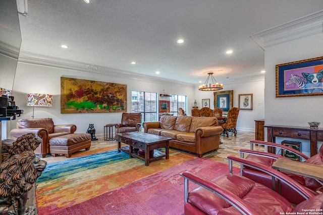 527 Thelma Dr, Olmos Park, TX 78212 - living area featuring an inviting chandelier, recessed lighting, baseboards, and ornamental molding