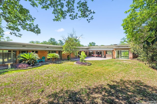 800 Eventide, Terrell Hills, TX 78209 - view of yard with a patio area