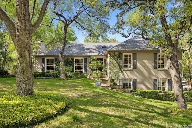 643 Terrell Rd, Terrell Hills, TX 78209 - view of front facade with a chimney and a front yard