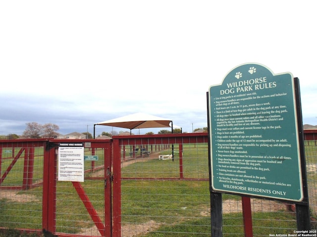 exterior details featuring fence