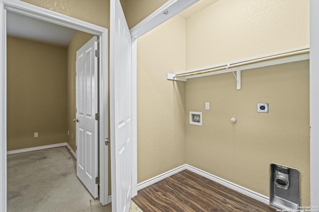 laundry room featuring baseboards, washer hookup, hookup for a gas dryer, laundry area, and hookup for an electric dryer