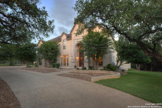25204 Wentworth, San Antonio, TX 78260 - view of front of property featuring a front yard