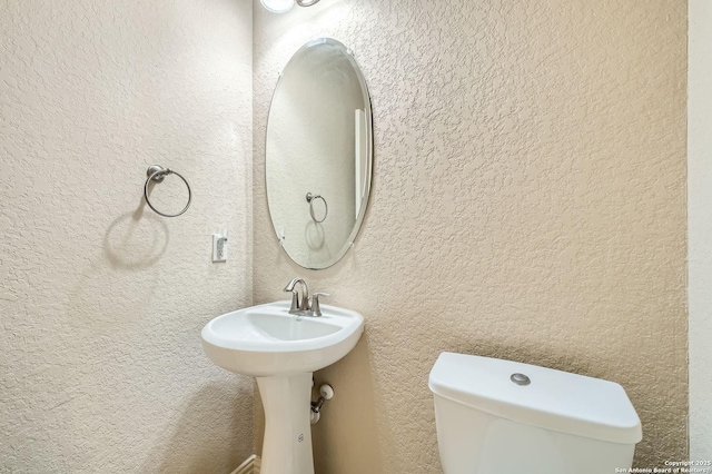 805 Raceland, San Antonio, TX 78245 - bathroom with toilet