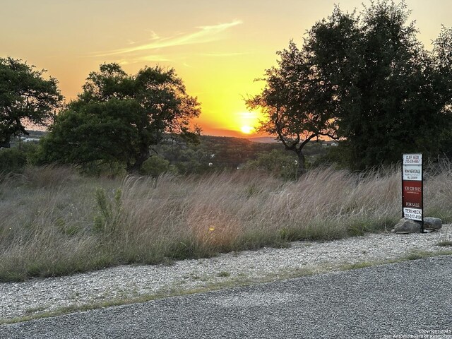 565 Bluebonnet Breeze, Canyon Lake, TX 78133