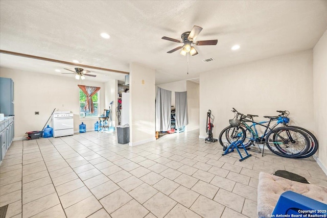 610 Novella, Adkins, TX 78101 - interior space with recessed lighting, visible vents, baseboards, and ceiling fan