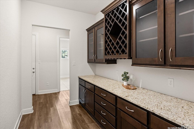 110 Madrone Trl, Boerne, TX 78006 - bar featuring baseboards and dark wood-type flooring