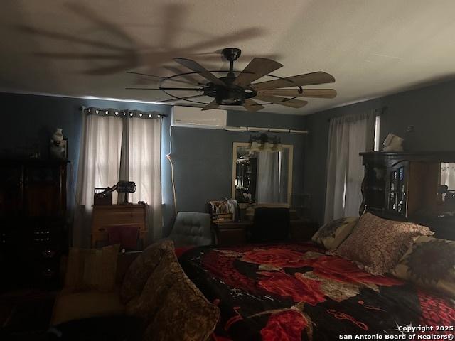 404 W Polk, Sabinal, TX 78881 - bedroom featuring ceiling fan