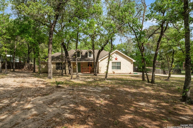 170 Pullman Rd, La Vernia, TX 78121 - view of front of home with fence