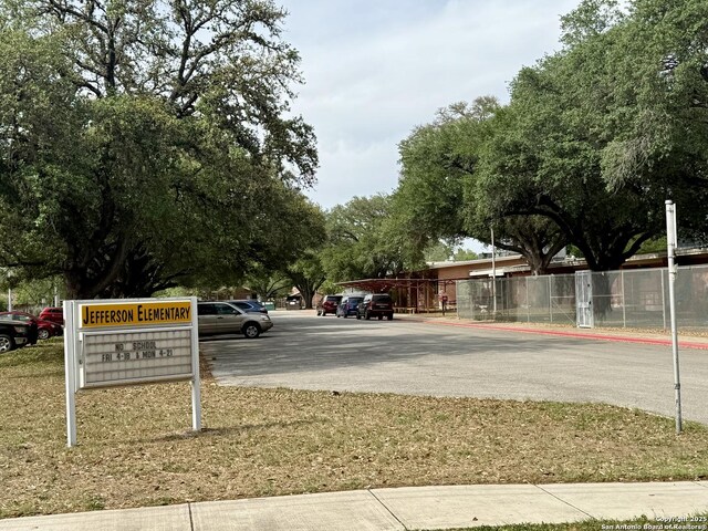 705 Short, Seguin, TX 78155