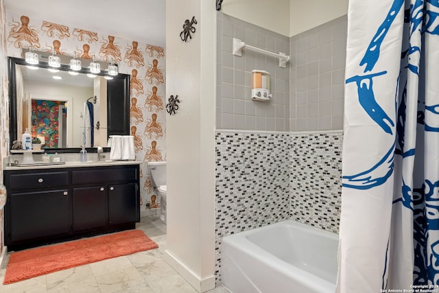 full bath featuring toilet, vanity, a shower with shower curtain, and a tub