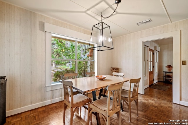 2802 State Highway 46, New Braunfels, TX 78132 - dining space featuring baseboards and wallpapered walls