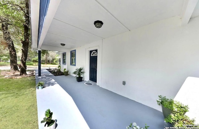view of patio / terrace with a porch