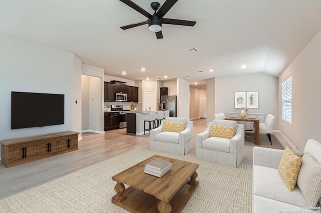 5680 Jasmine Spur, Bulverde, TX 78163 - living area featuring a ceiling fan, light wood-style floors, baseboards, and recessed lighting