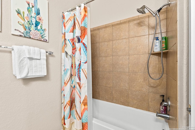 full bathroom featuring shower / bath combo with shower curtain