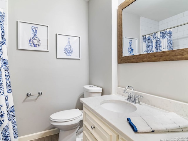 106 Castleoaks Dr, San Antonio, TX 78213 - bathroom with wood finished floors, vanity, toilet, and a shower with curtain