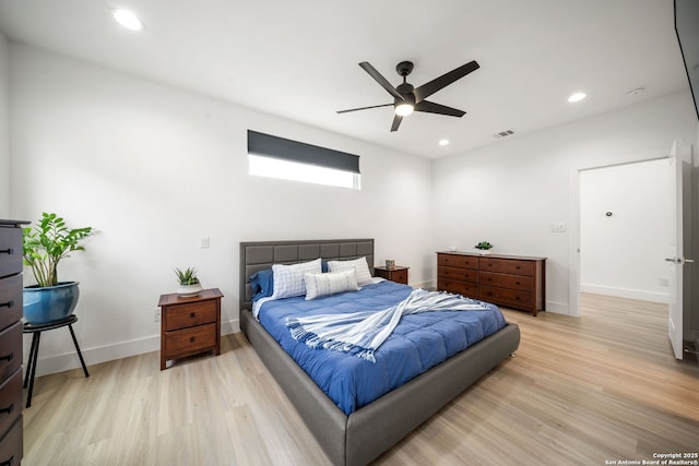 2114 Village, San Antonio, TX 78251 - bedroom featuring light wood-style flooring, baseboards, visible vents, recessed lighting, and a ceiling fan