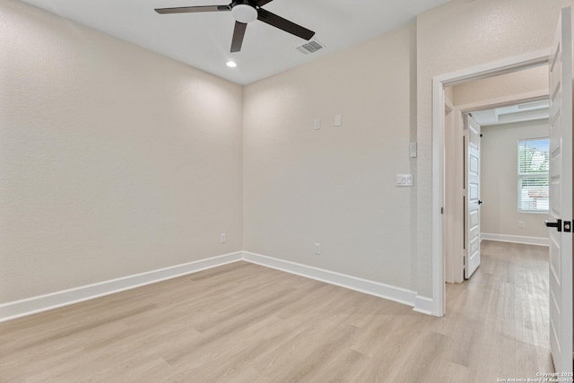 114 S Minter St, San Antonio, TX 78207 - unfurnished room with light wood finished floors, baseboards, visible vents, recessed lighting, and ceiling fan