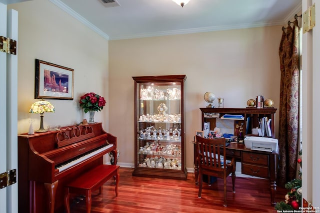 1106 Crystal Spg, San Antonio, TX 78258 - office featuring baseboards, ornamental molding, wood finished floors, and visible vents