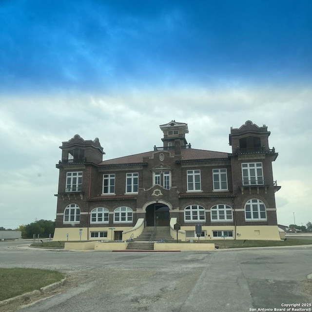 view of building exterior