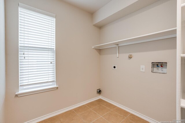 342 Perch Horizon, San Antonio, TX 78253 - laundry area featuring baseboards, washer hookup, hookup for a gas dryer, electric dryer hookup, and laundry area