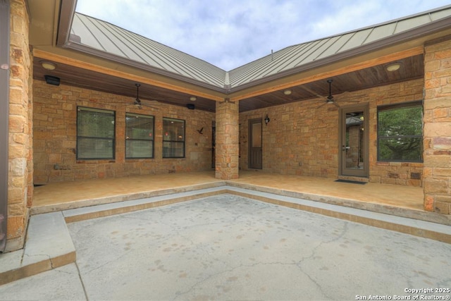 view of patio with a ceiling fan