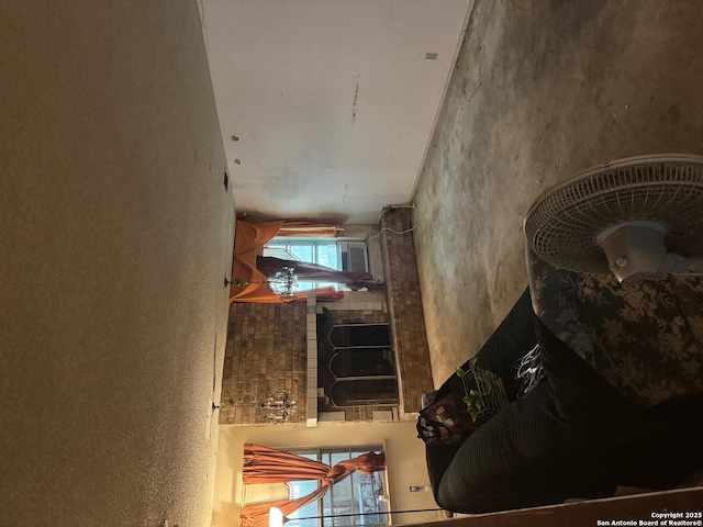 7900 Misty Frst, San Antonio, TX 78239 - view of living room