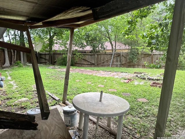7900 Misty Frst, San Antonio, TX 78239 - view of yard with a fenced backyard