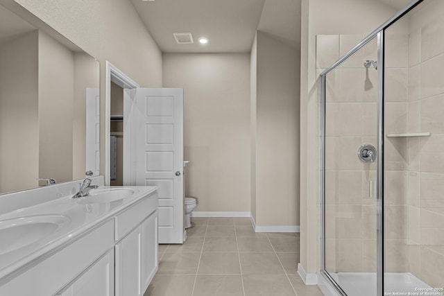 4265 Carlotta Dr, New Braunfels, TX 78130 - full bath featuring tile patterned flooring, a stall shower, toilet, baseboards, and recessed lighting